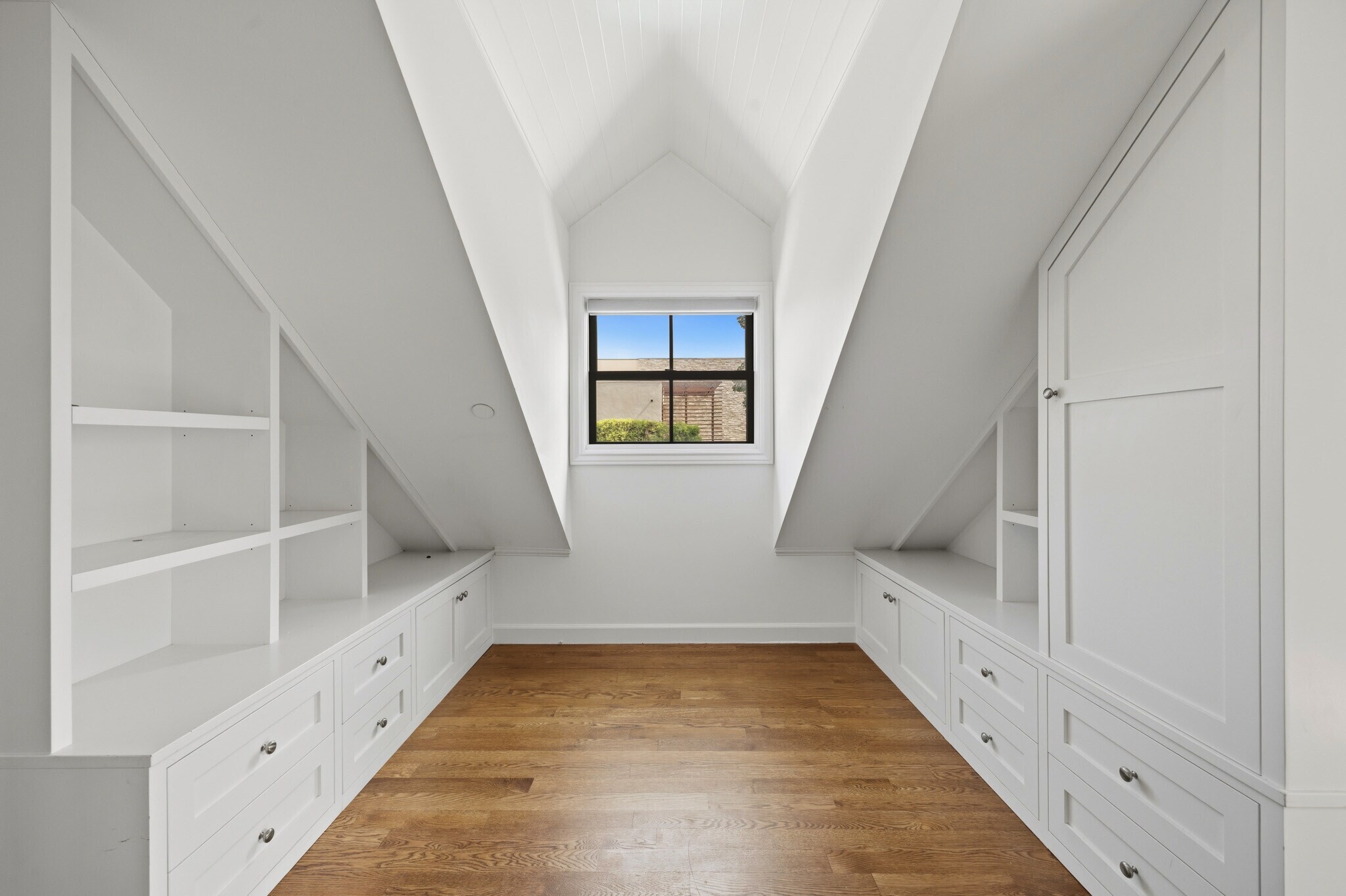 Building Photo - 4316 N Clybourn Ave