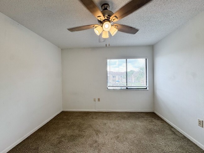 Building Photo - Tamarind - Renovated 2 Bedroom 2 Bath Condominium