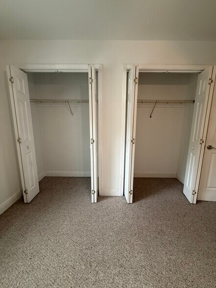 Building Photo - 7301 Santa Fe Pky