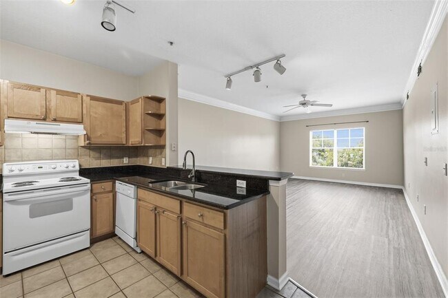 Building Photo - 4207 S Dale Mabry Hwy