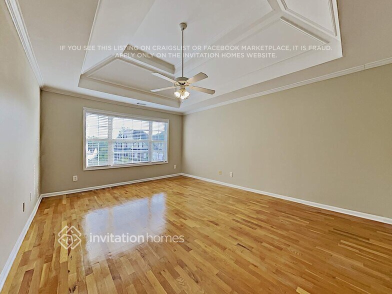 Building Photo - 3088 Woodmere Dr