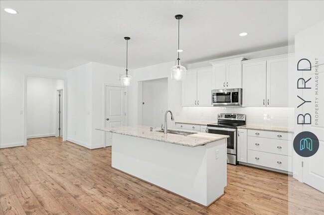 Building Photo - 9001 Sharpe Ct