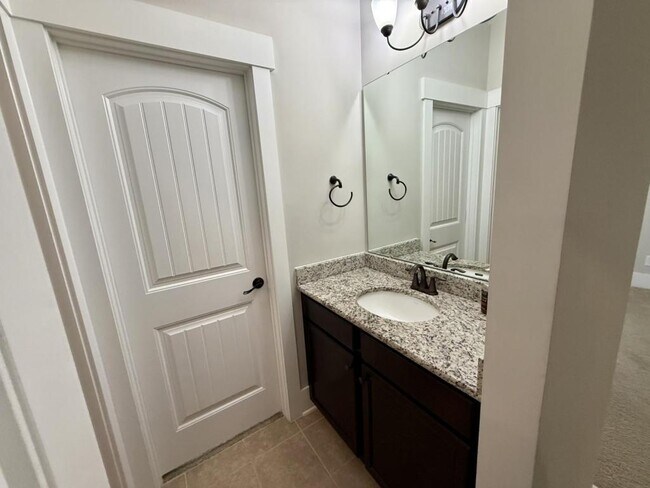 Building Photo - 1316 Spicer Ln