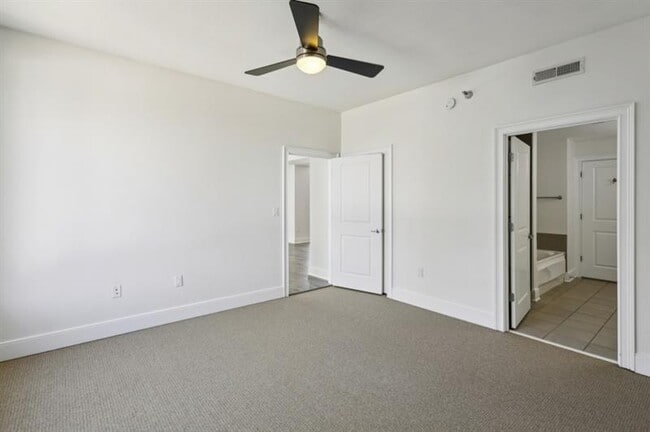 Building Photo - 285 Centennial Olympic Park Dr NW