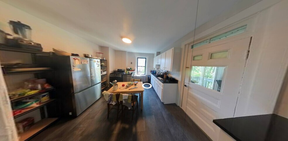 Primary Photo - 42 Cedar St