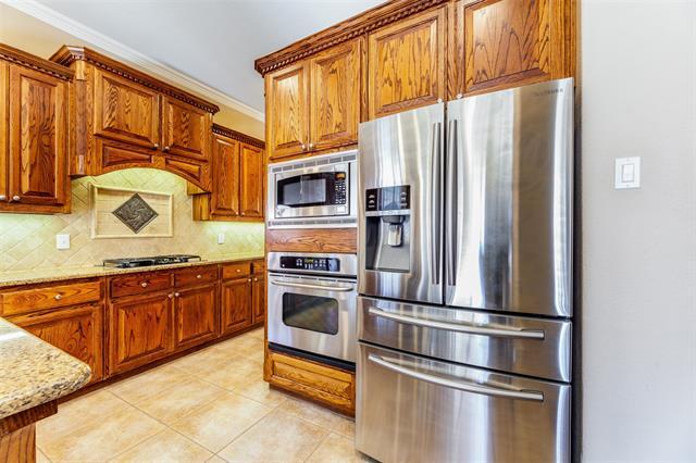 Building Photo - 920 Fannin Dr