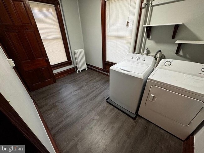 Building Photo - 2423 Fairview Ave