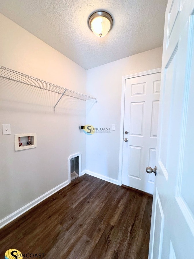 Building Photo - 8048 Hastings St