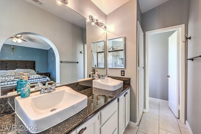 Building Photo - 5321 Tamanar Dr