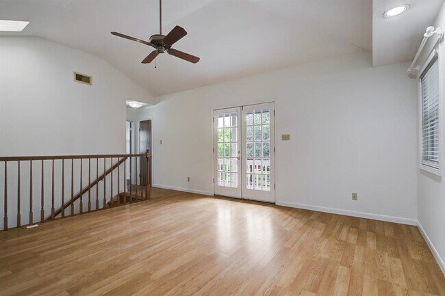 Building Photo - 6601 Brompton Rd