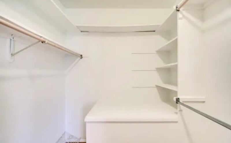 Building Photo - 7421 Grace St