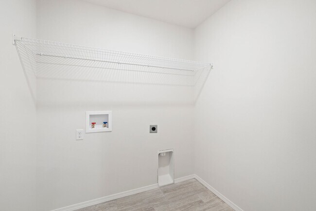 Building Photo - 3 Bedroom Home in Monett