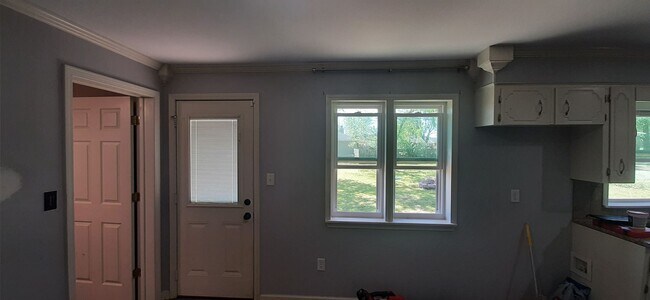 Building Photo - 1803 Greenwood Cove