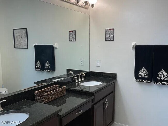Building Photo - 8570 Evernia Ct