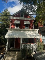 Welcome to 1315 LaBelle Street, a delightful 3-bedroom, 1-bathroom home - 1315 Labelle Ave