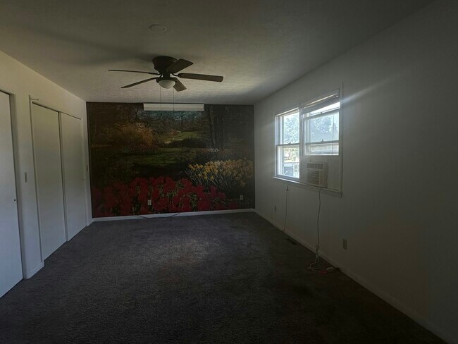 Building Photo - 1439 Wolfe Ln