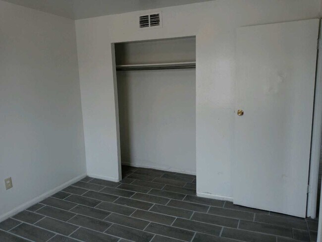 Building Photo - 1821 Alcoy Rd