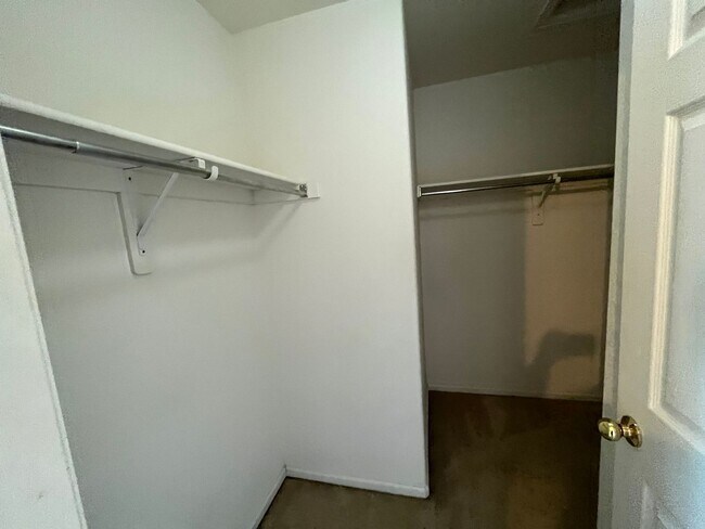 Building Photo - Great Townhome in North Fort Collins