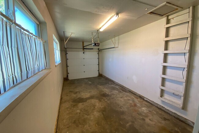 Building Photo - 4511 Scotty Dr