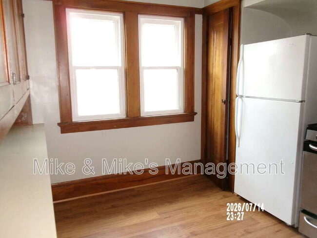 Building Photo - 2124 N 60th St