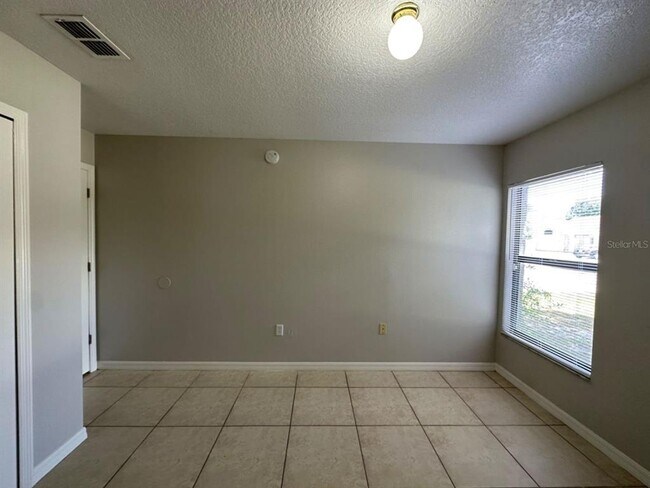 Building Photo - 661 N Delmonte Ct