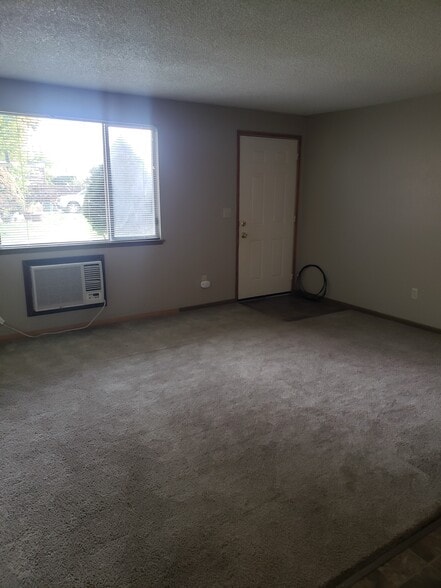 Building Photo - 1111 W Pierce St