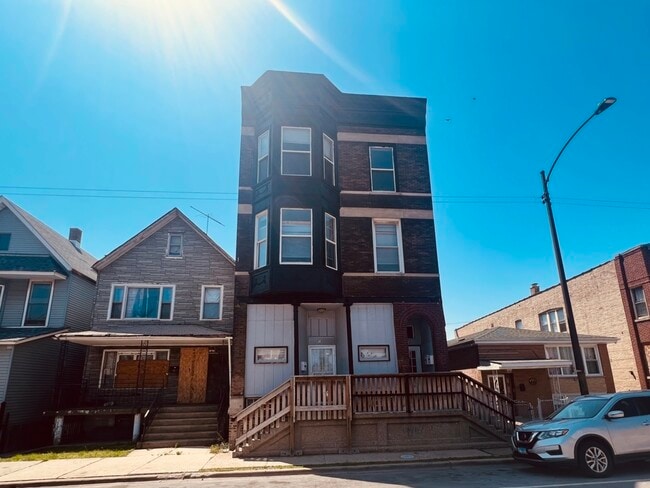 Primary Photo - 9710 S Ave L