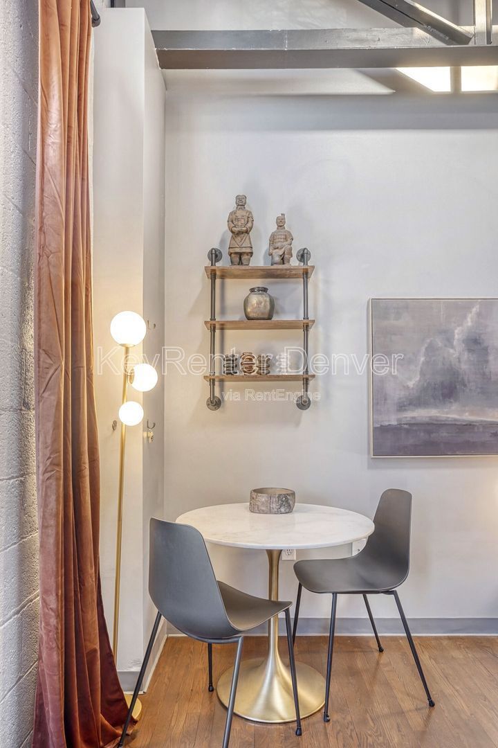 Building Photo - 1111 Osage St