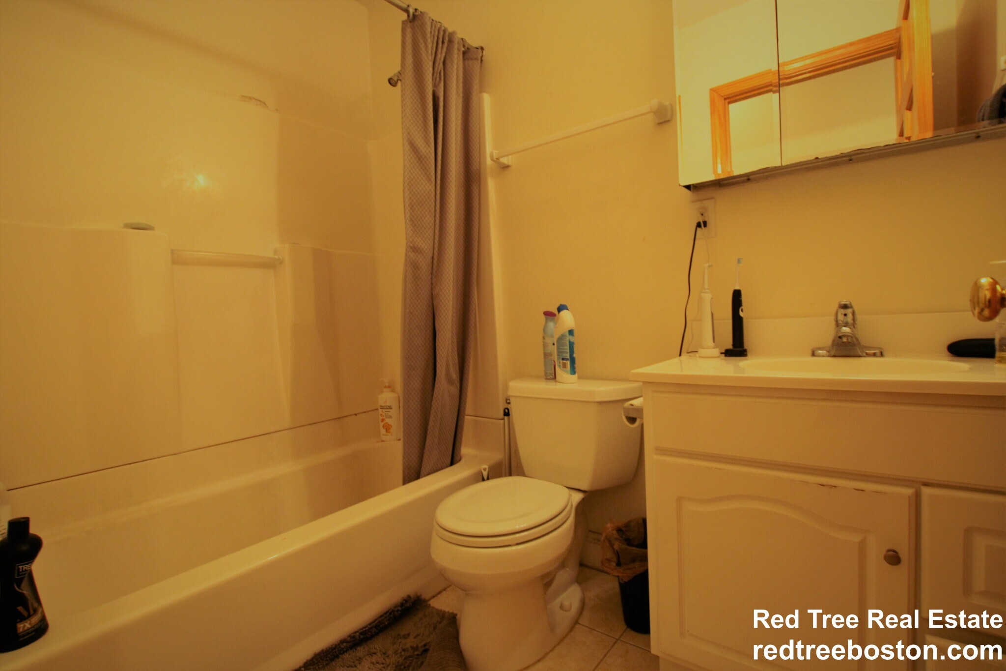 Building Photo - 1801 Beacon St