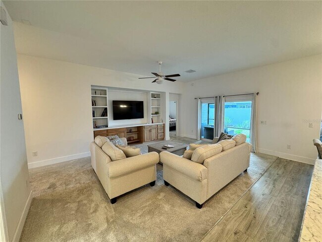 Building Photo - 5822 Roudell Wy