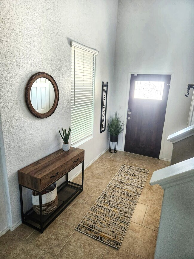 Building Photo - 9618 Silver Mist Way