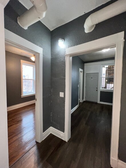 Building Photo - 5909 S Calumet Ave