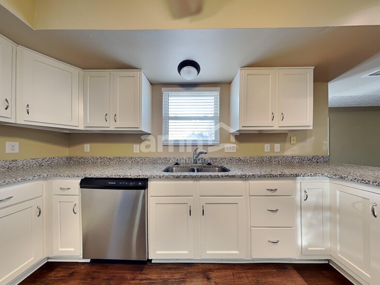 Building Photo - 2939 W Barnhill Pl