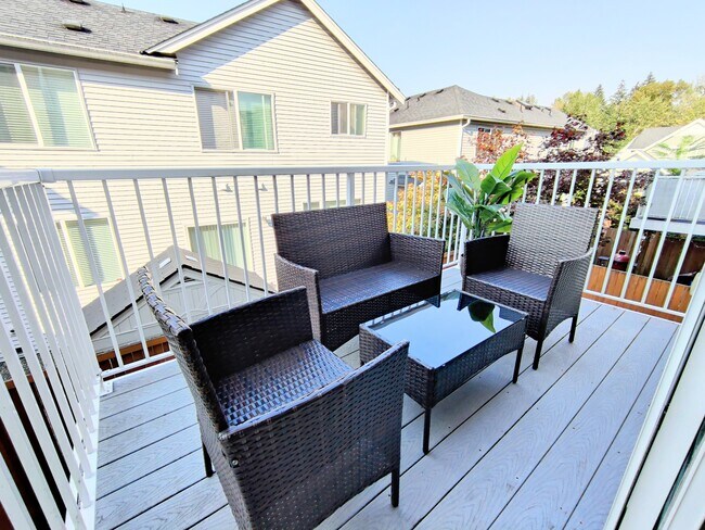 Building Photo - 401 126th Pl SE