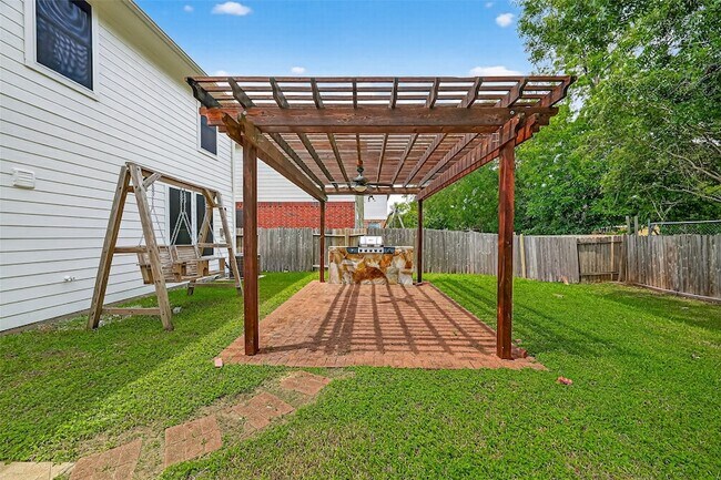 Building Photo - 16602 Pademelon Dr