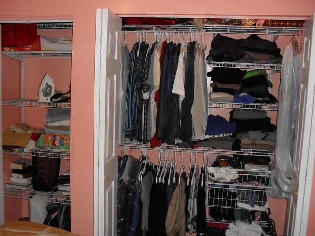 Building Photo - 7 Cypress Rd