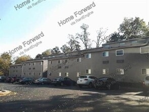 Building Photo - 562 Woodland Ave