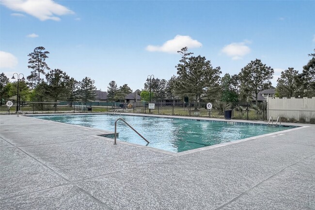 Building Photo - 16817 Pink Wintergreen Dr