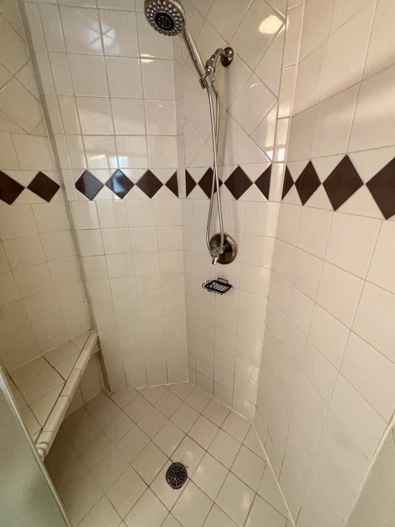 Building Photo - 224 Ramona Dr