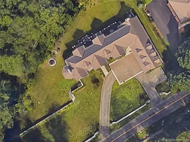 Building Photo - 314 Den Rd