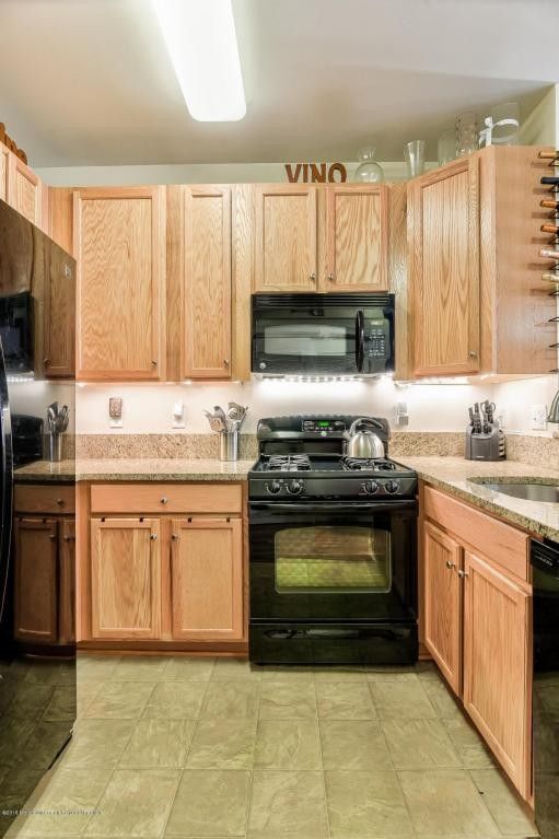 Building Photo - 154 Kyle Dr