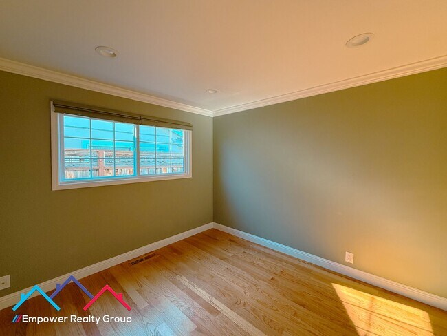 Building Photo - 3 bed 2 bath Single Family Home is Desired Millbrae Neighborhood