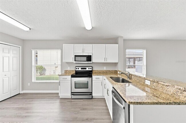 Building Photo - 516 Bella Rosa Cir