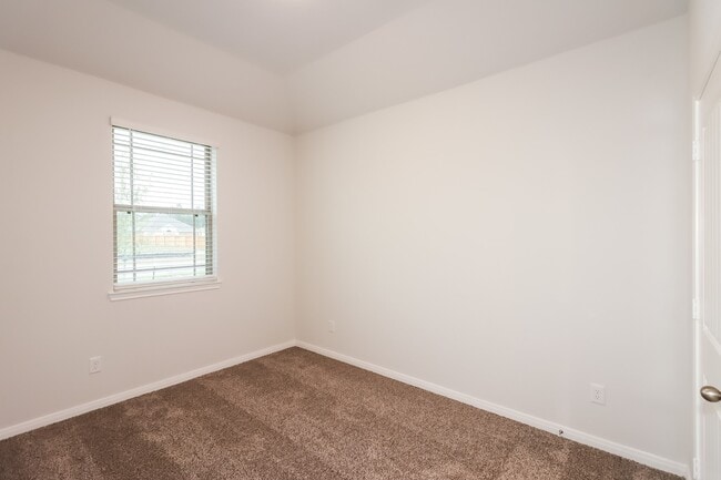 Building Photo - 26020 Babe Ruth Dr