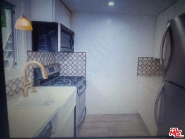 Building Photo - 1552 Crater Ln