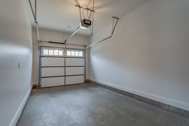 Building Photo - 1686 McCleary Bend Rd