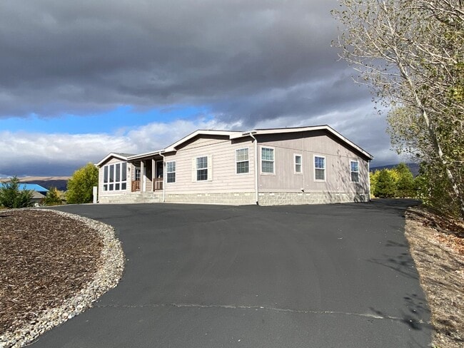 Building Photo - Solar Bonus in Dallesport, WA