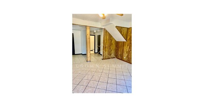 Building Photo - Beautifully Renovated 3BR, 1.5 Bath Home Ready for Move-In