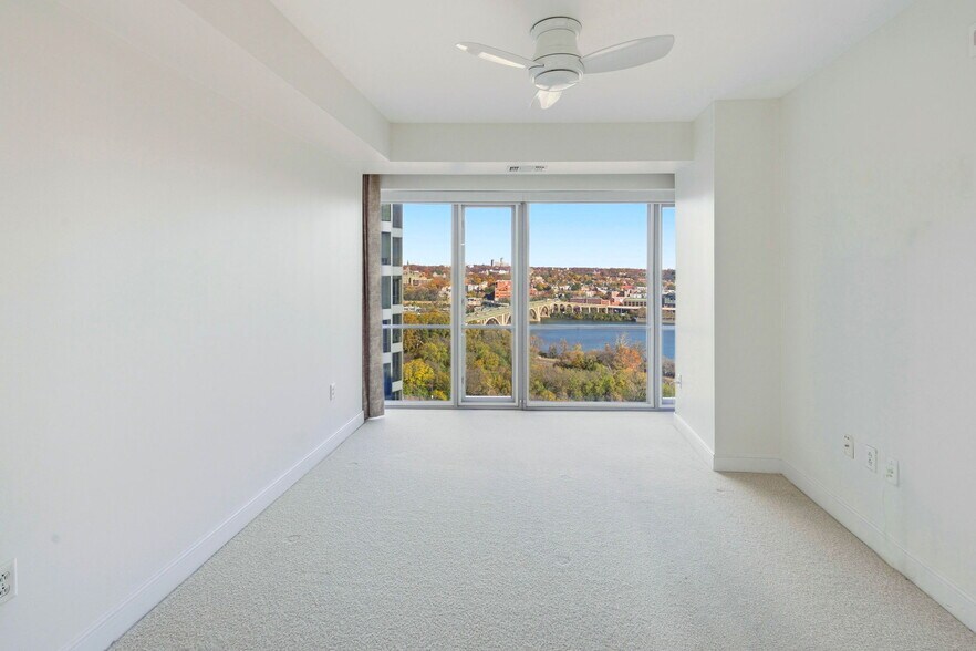 Building Photo - 1111 19th St N