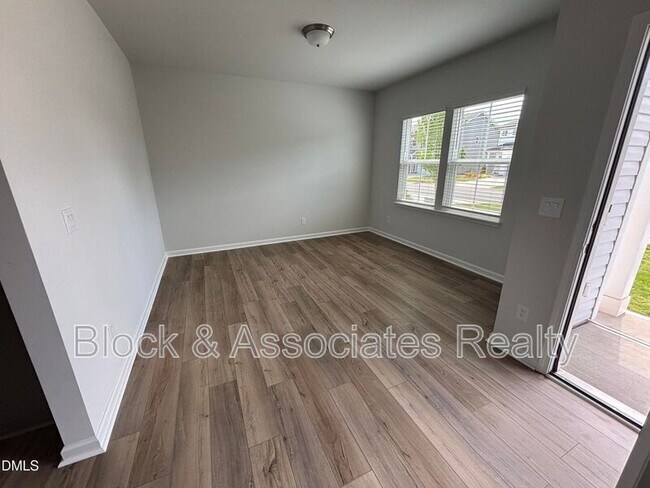 Building Photo - 3230 Pelican Ln